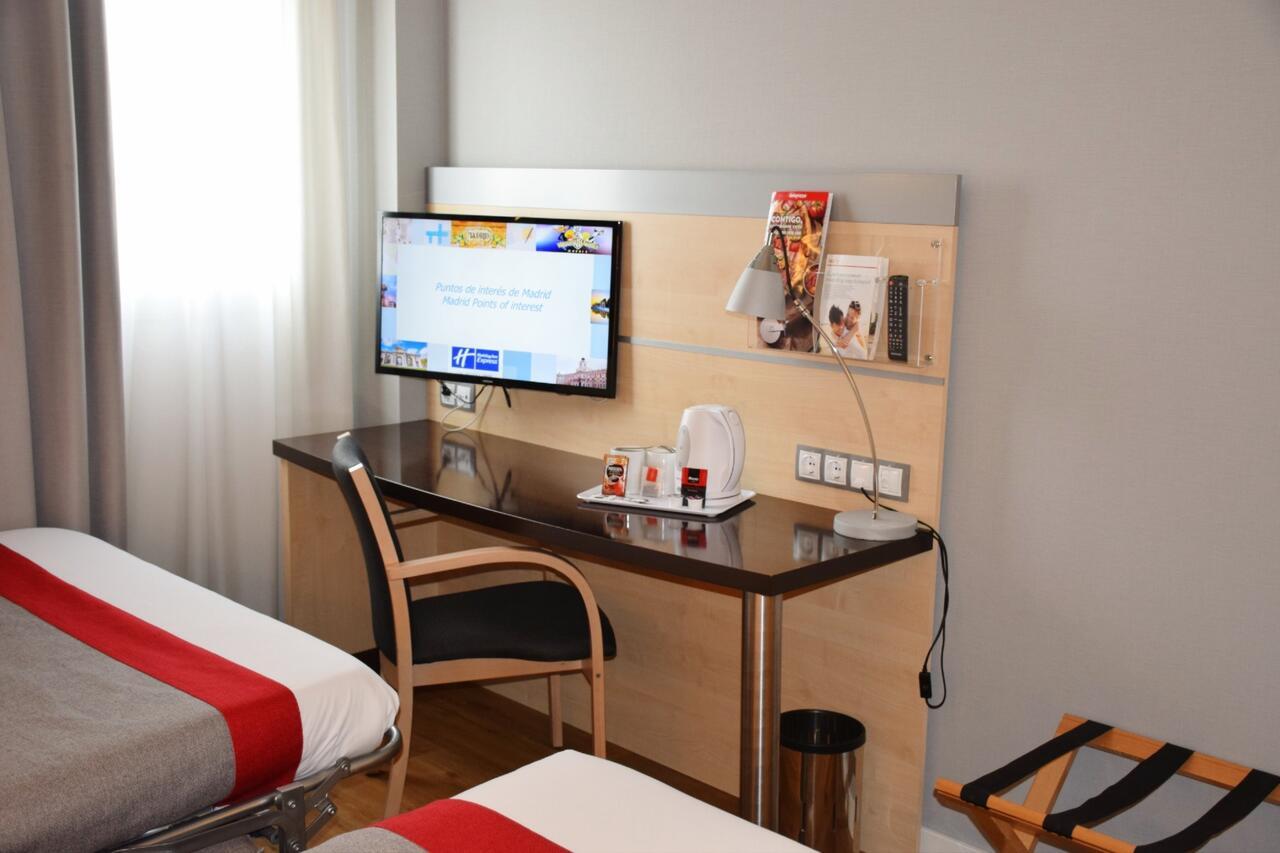 Hotel Holiday Inn Express Madrid-Rivas By Ihg Екстериор снимка