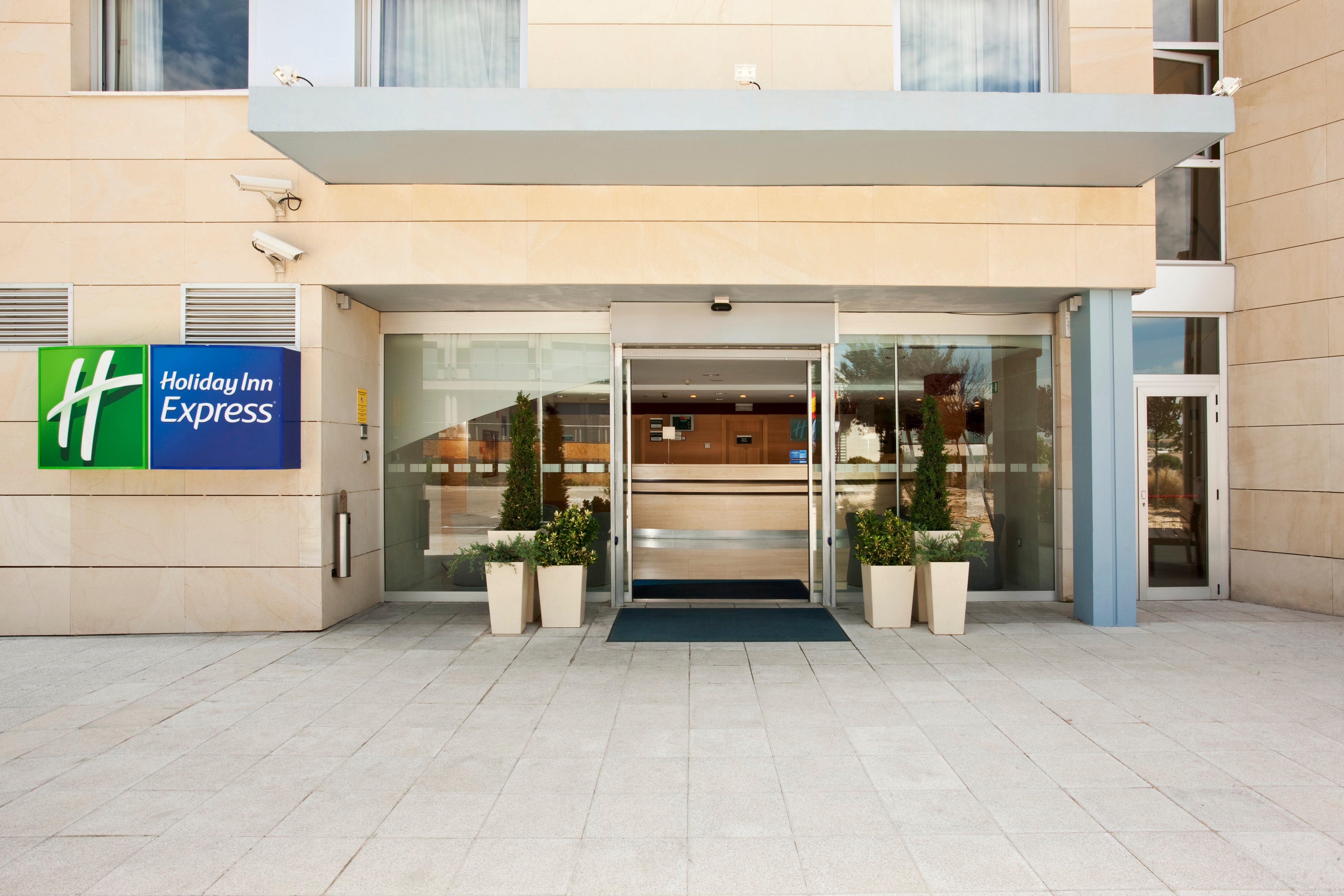 Hotel Holiday Inn Express Madrid-Rivas By Ihg Екстериор снимка