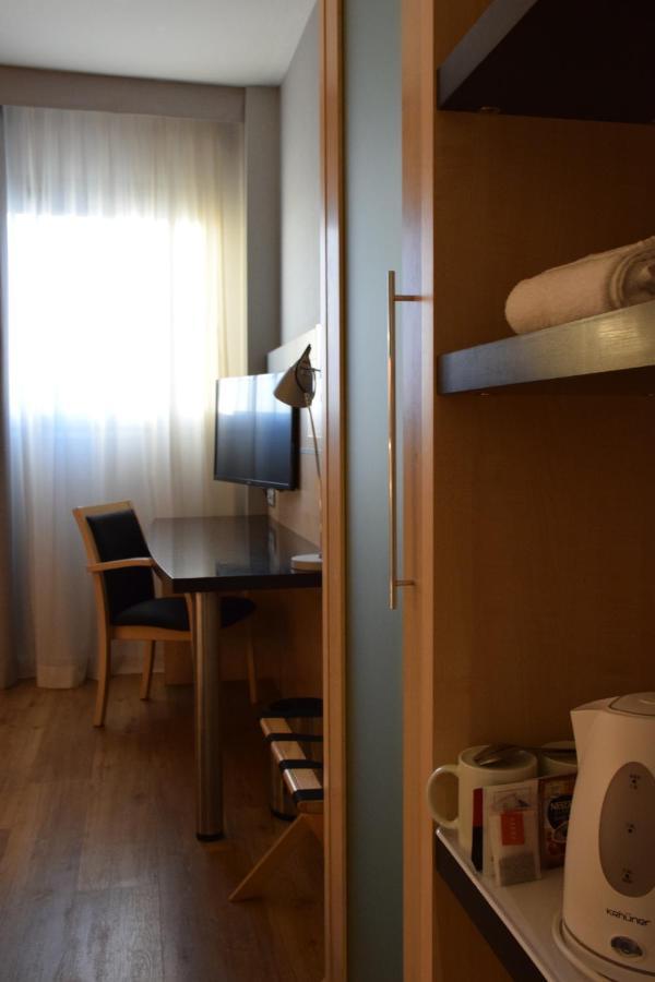 Hotel Holiday Inn Express Madrid-Rivas By Ihg Екстериор снимка